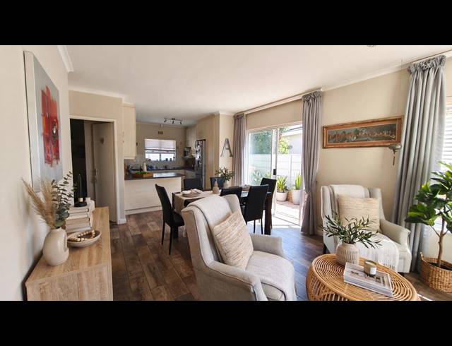 3 BEDROOM FREESTANDING FOR SALE IN SUNNINGDALE